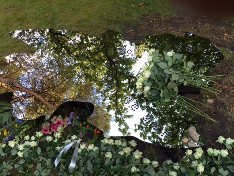 Gedenkteken voor vergeten oorlogsslachtoffers Willem Arntsz Hoeve