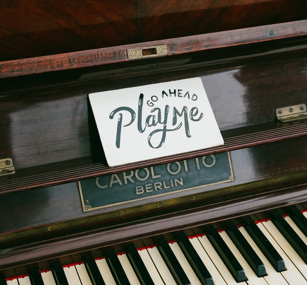 De buurman die nooit pianoles gaf 